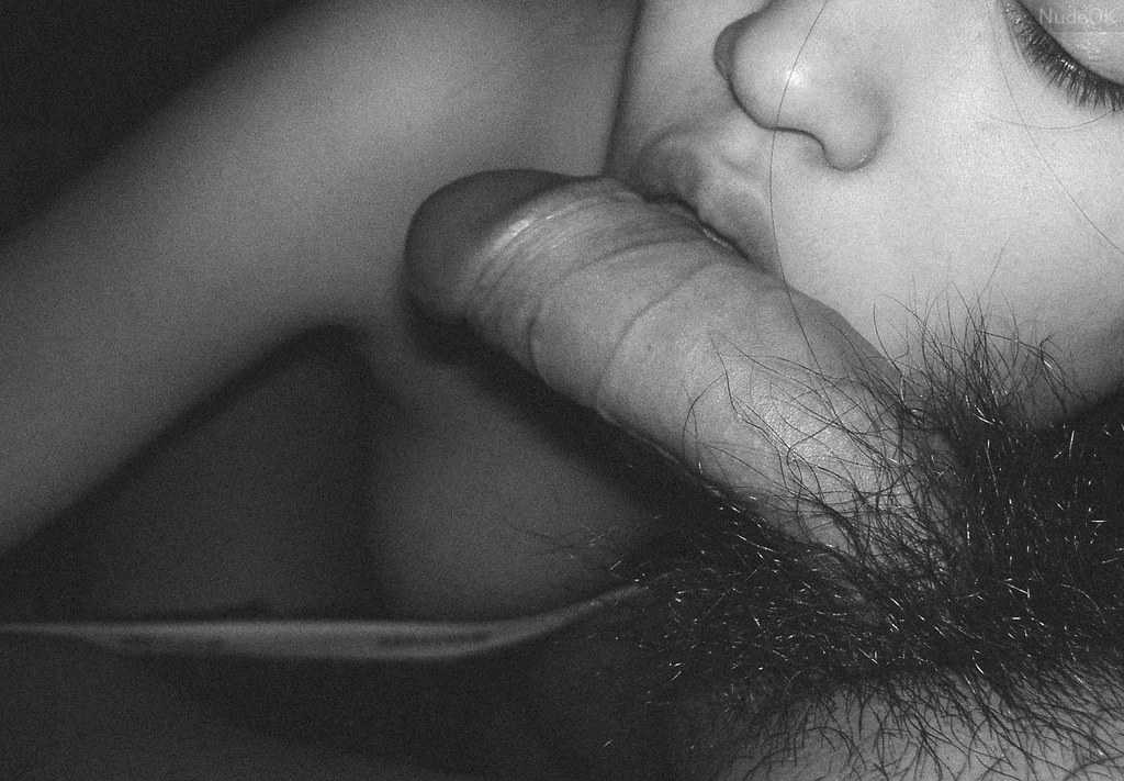 Porn Model in front of camera - Manual masturbation